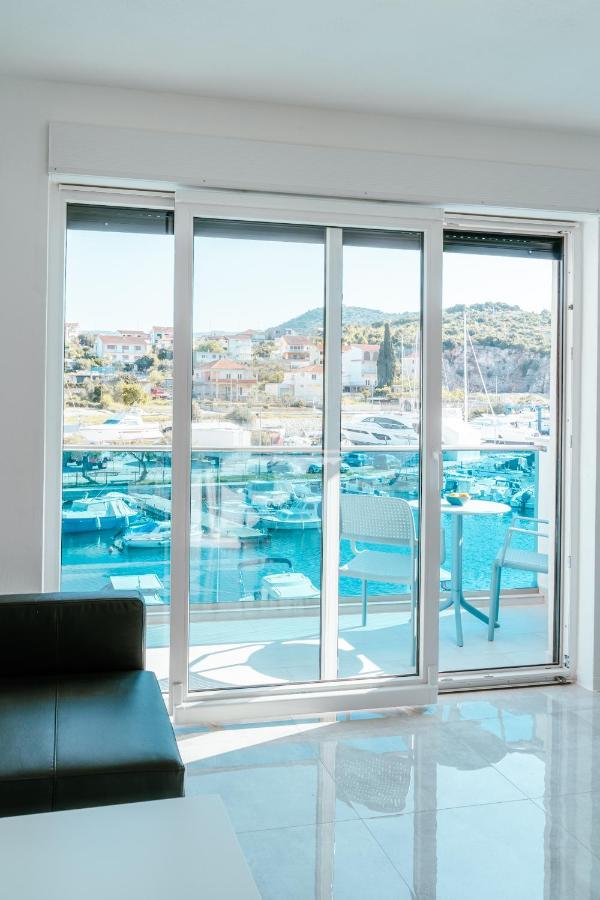 Blue Marina Apartments Экстерьер фото